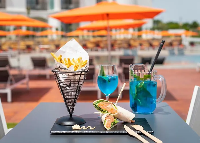 Hotel Regency Salgados & 4*