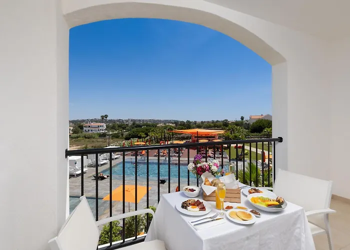 Hotel Regency Salgados & 4*