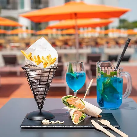 מלון Regency Salgados & 4*