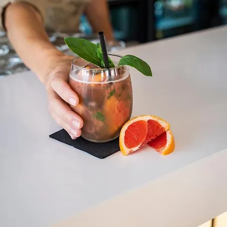 Regency Salgados & מלון