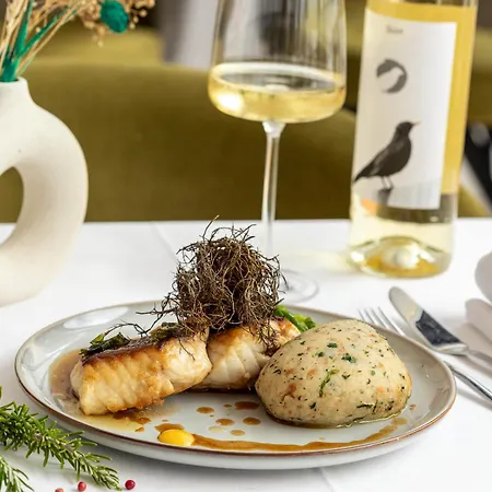 Regency Salgados & 4*