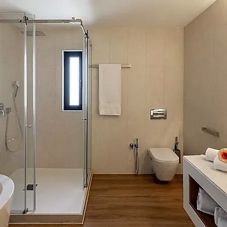 Regency Salgados & 4*