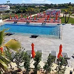 Regency Salgados & Otel 4*