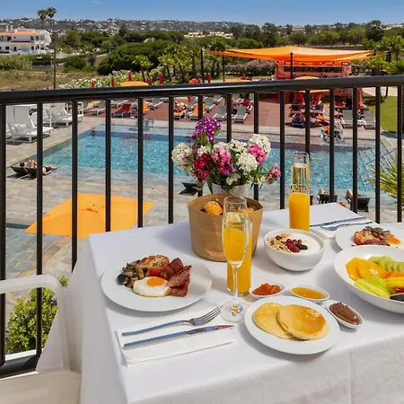 Hotel Regency Salgados & 4*